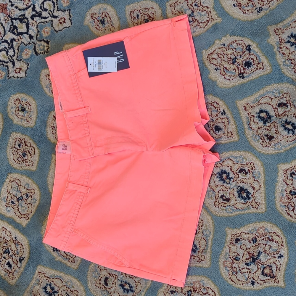 GAP Women's Shorts NWT